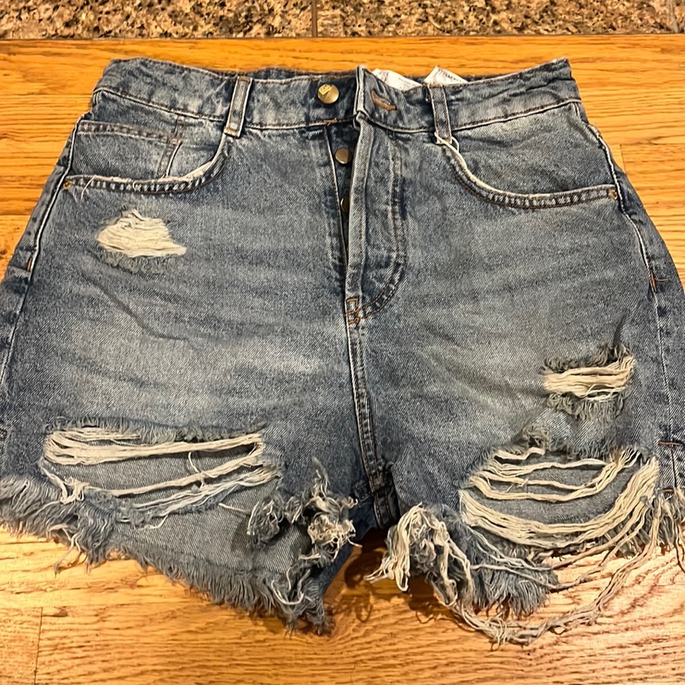 Zara shorts size 38 6